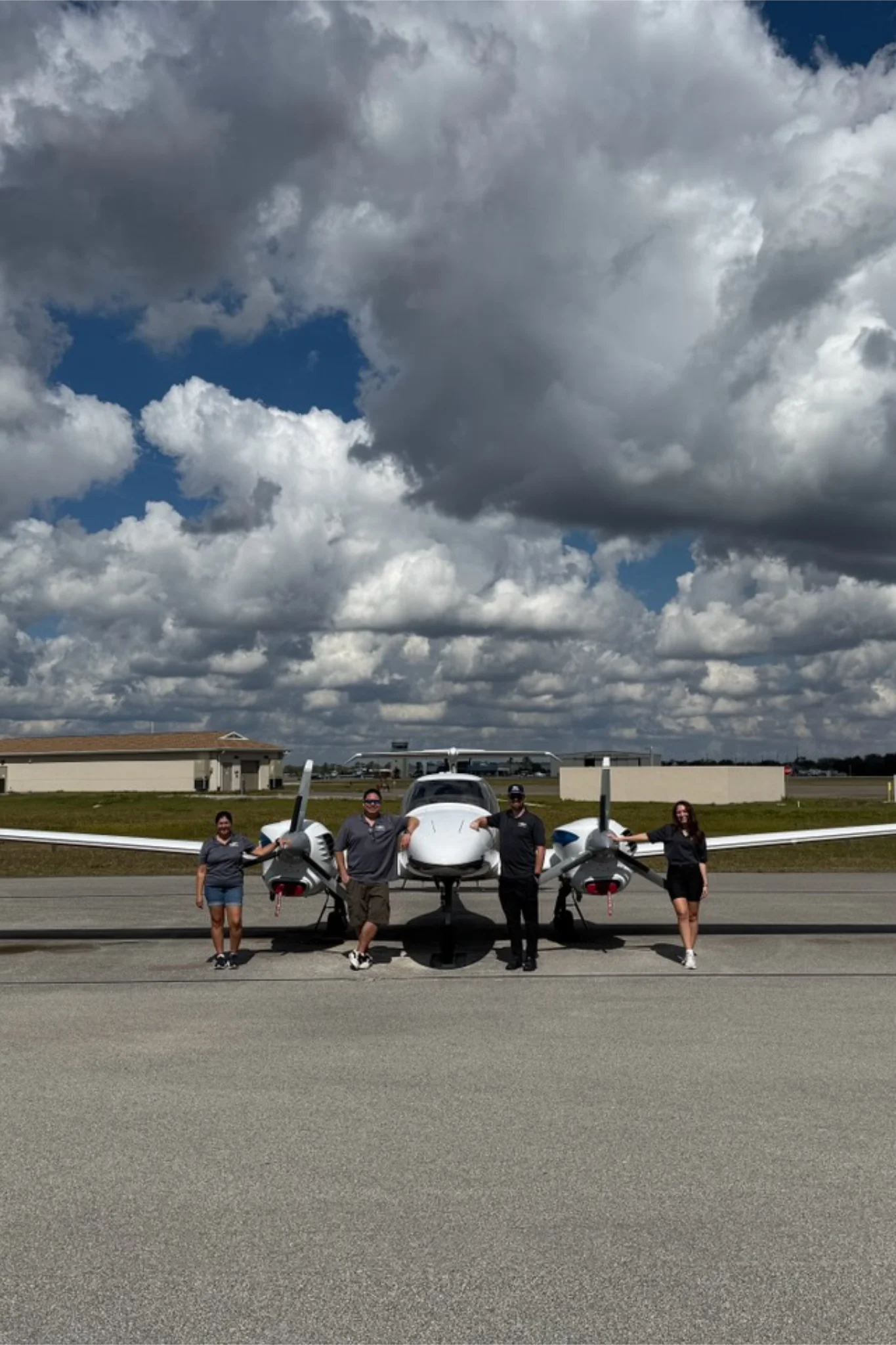 DA42 with students